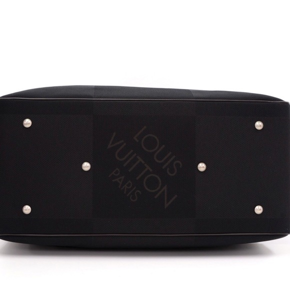 Louis Vuitton Damier Travel Bag - Picture 4 of 6